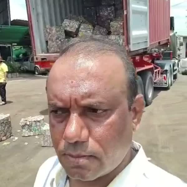 Video: container loading