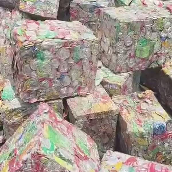 Video: loading UBC bales
